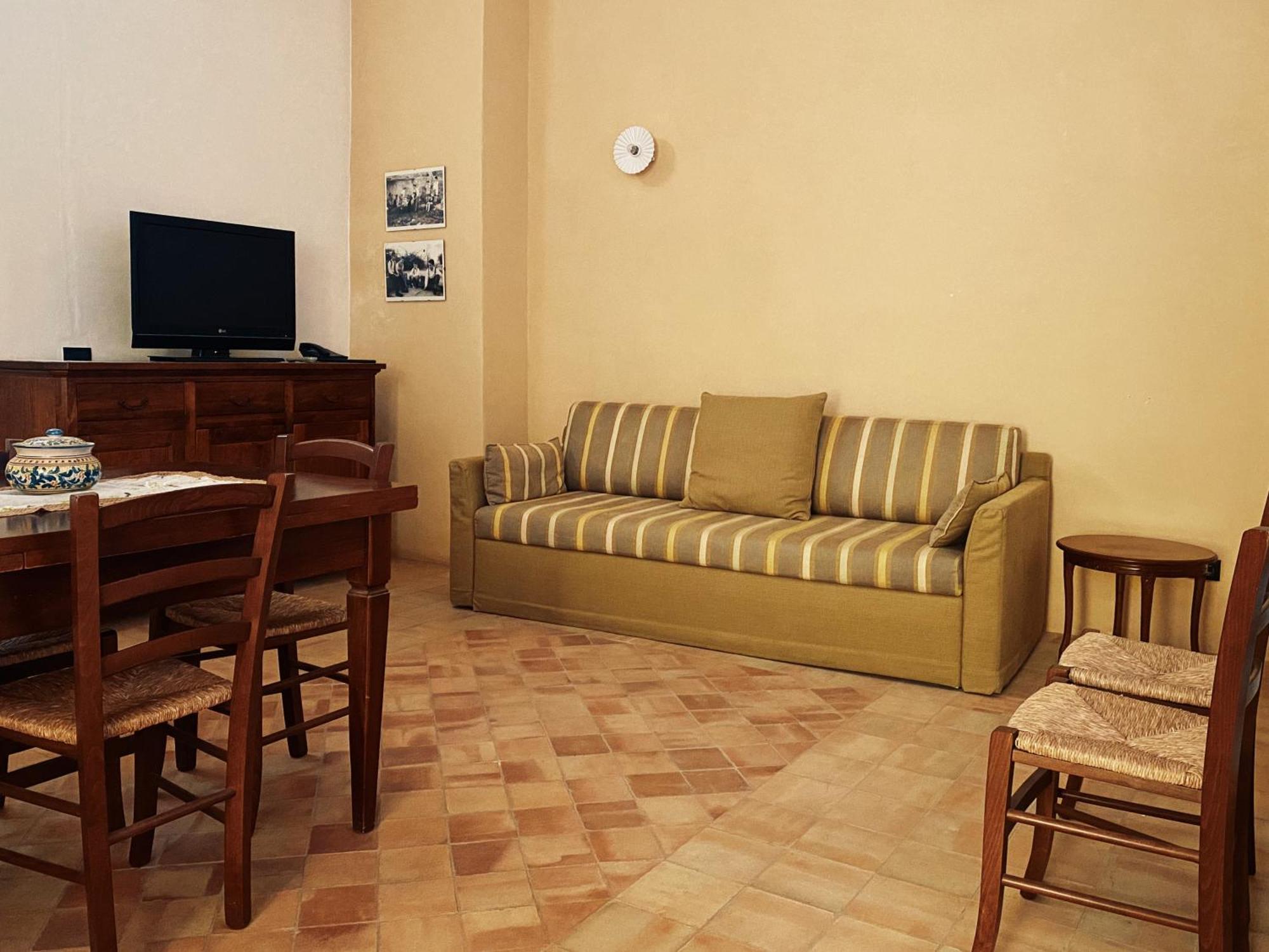Palazzo Gambuzza Aparthotel Ispica Δωμάτιο φωτογραφία