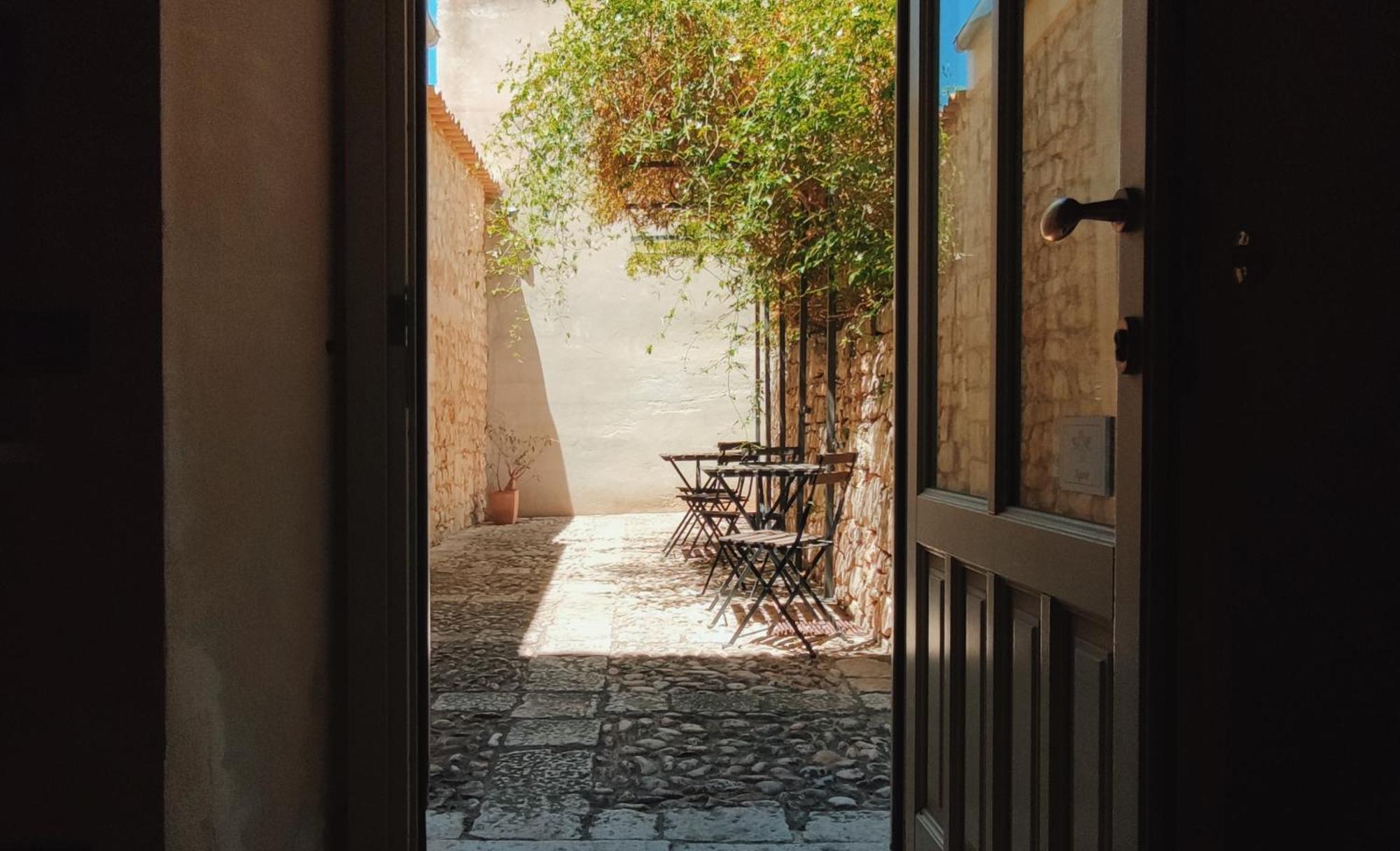Palazzo Gambuzza Aparthotel Ispica Δωμάτιο φωτογραφία